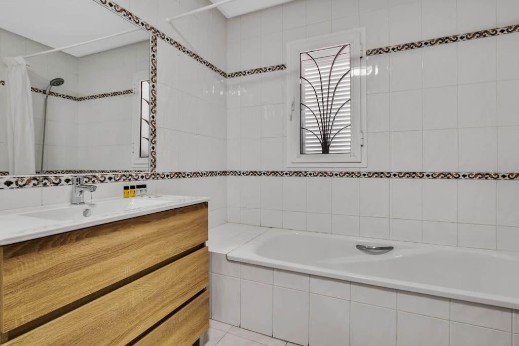 Ayma Buganvilla Apartment